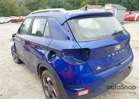 2022 Hyundai Venue Limited z USA, uszkodzony, nr VIN KMHRC8A3XNU143507